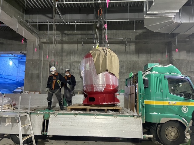 消火設備の搬入